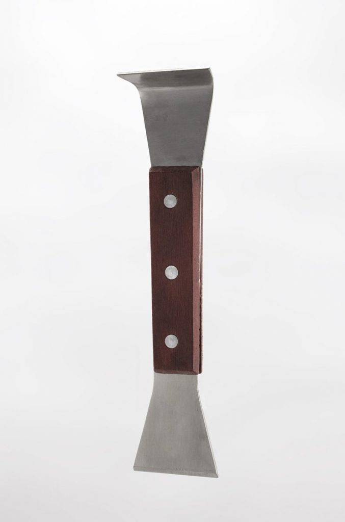 KNIFE (WOODEN HANDLE)