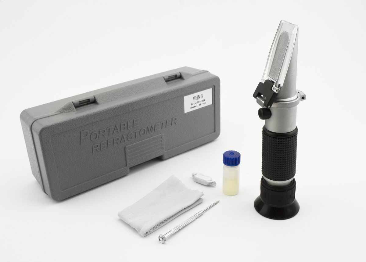 OPTICAL REFRACTOMETER - Image 2